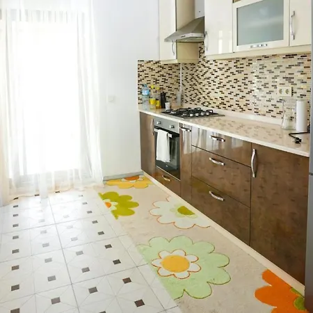 Вилла Oezguer *