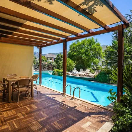 Villa Oezguer *