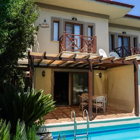 Oezguer * أورتاجا